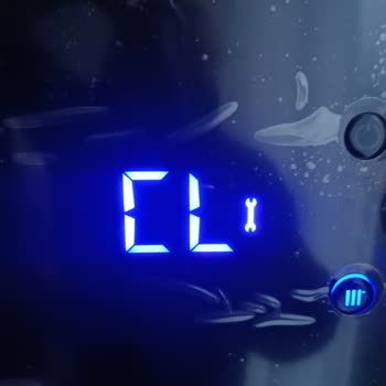 Ek