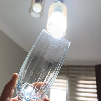 Bosch Bulaşık Makinesi Cam Ve Metal Eşyaları Çiziyor, Servis Sorunu Reddediyor