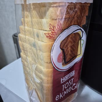 Harras Markalı Tost Ekmeği Son Kullanma Tarihi Öncesinde Küflendi