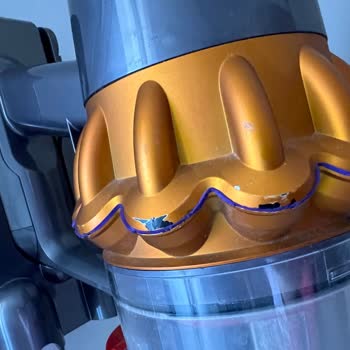 Dyson V15 Submarine'da Gövde Ve Işıklı Başlık Kırılması Garanti Kapsamında Ücretsiz Değişim Talebi