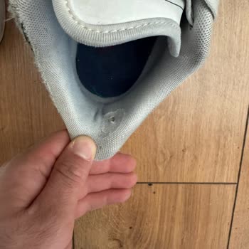 Gaziantep Forum In Street Mağazası'ndan Alınan Adidas Ayakkabının Topuk Yırtılması Ve İade Reddi