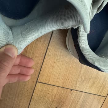 Gaziantep Forum In Street Mağazası'ndan Alınan Adidas Ayakkabının Topuk Yırtılması Ve İade Reddi