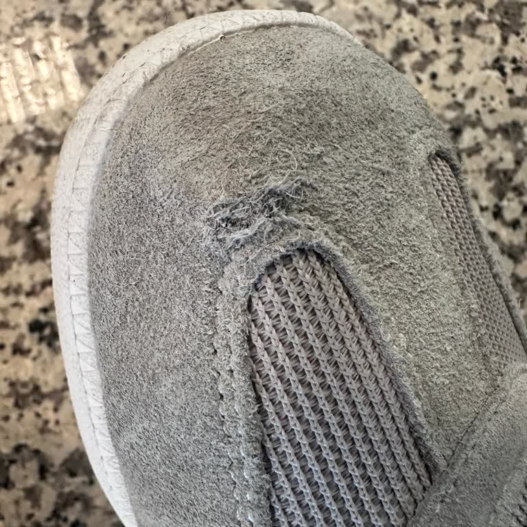 Ayıplı Hummel Ayakkabısının Üst Bölümü Üç Ayda Yırtıldı, Garanti Redi