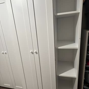 Eksik Parçalar Ve Hasarlı Gardırop Teslimatı