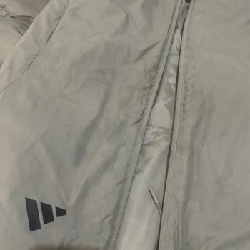 Su Geçirmeyen İddiası Yanıltan Adidas Montu İade Talebi