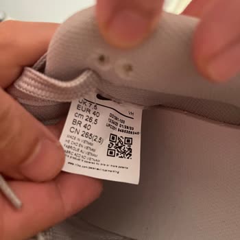 Hopesneakers.tr Sipariş Ettiğim 39 Numara Yerine 40 Numara Gönderildi