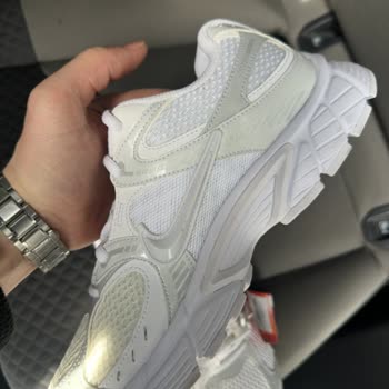 Renk Uyuşmazlığı Ve Kullanılmış Ürün Gönderimi Sonrası İade Bekleniyor