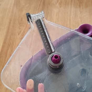 Parex Wondero Temizlik Setinde Orta Plastik Aksamın Eğilmesi Ve Yedek Parça Bulunmaması