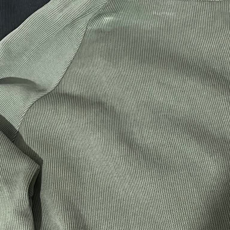 Renk Sızdıran Sweatshirt Ve Haksız Ücret Şikayeti