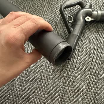 Dyson Süpürge Borusundaki Yapıştırma Sorunu Garanti Kapsamına Alınmadı