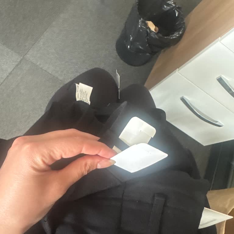 Stradivarius'tan Aldığım Pantolonun Kemer Eksikliği Ve Çözüm Talebim