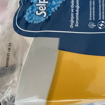 Selpak Rulo Havluda Üretim Hatası Ve Renkli Şeritler