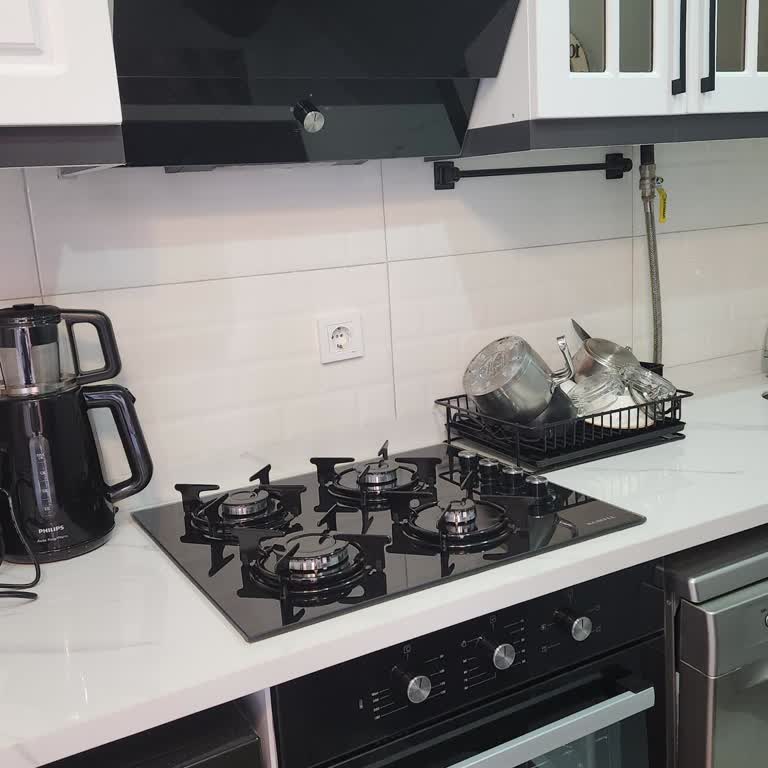 Kumtel Ankastre Setin Aşırı Isınması, Patlayan Lambası Ve Gürültülü Davlumbazı