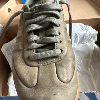 Adidas Samba Ayakkabısının Hızlı Renk Atması Ve İki Yıl Sonra İnceleme Reddine Şikayet