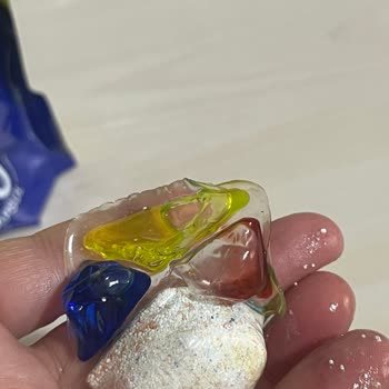 Patlak Ve Yapışkan Tabletler, Değişim Talebi