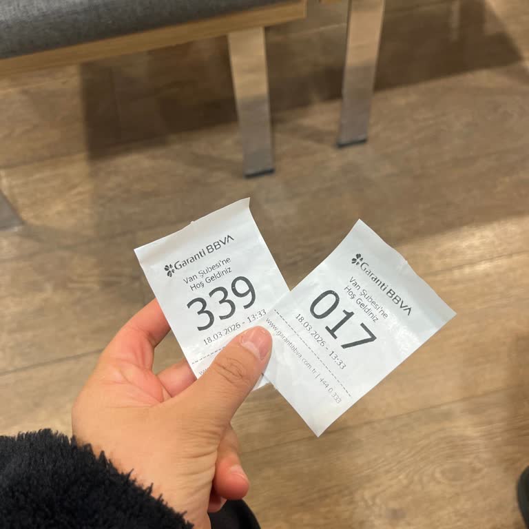 Garanti BBVA Van Şubesinde Sıra Kaosu Ve Hizmet Bekleme Sorunu