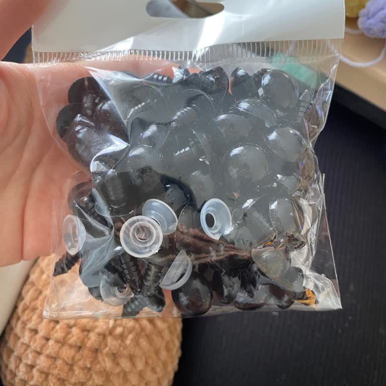 Hobitu.com Gözlerin Arkaları Eksik Gönderildi