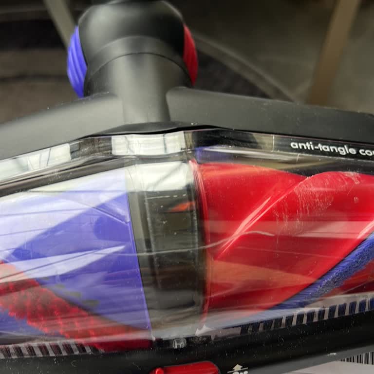 Dyson Süpürgenin Baş Çatlaması Ve Müşteri Hizmetlerinin Çözüm Sunamaması