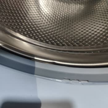 Kazan Ayar Hatası Nedeniyle Çamaşır Makinesi Yanıyor Ve Kıyafetleri Yırttı