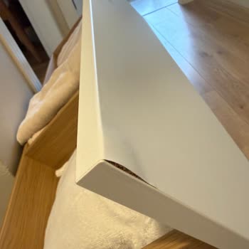 10 Yıllık Garantili Hemnes Banyo Dolabım Şişti, Değişim İstiyorum