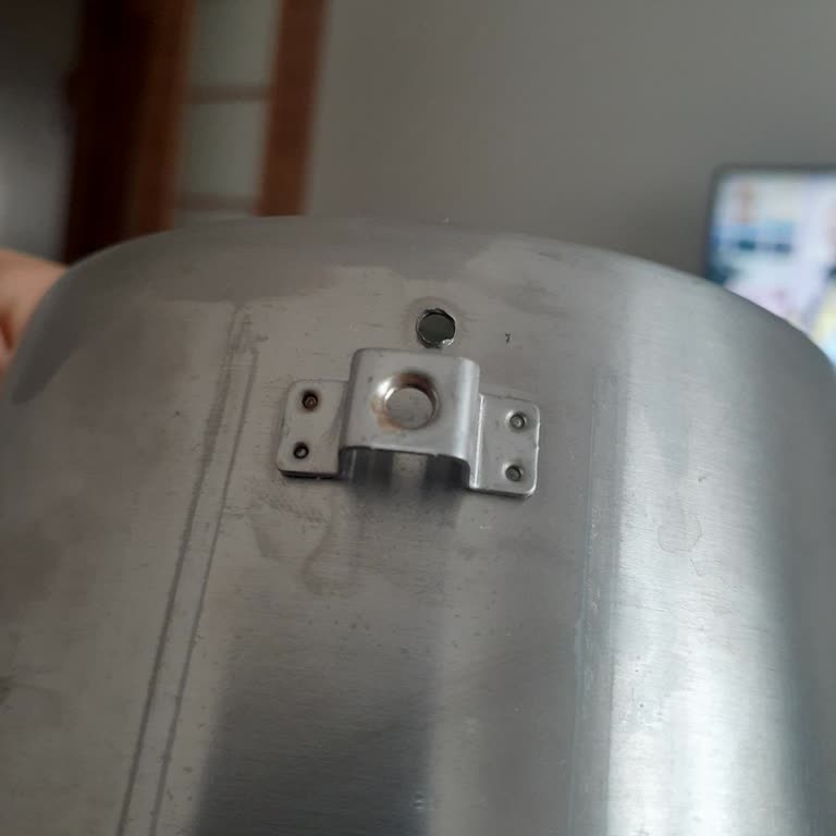 Arçelik K-3283 Çaycıda Sap Altında Kocaman Delik Üretim Hatası