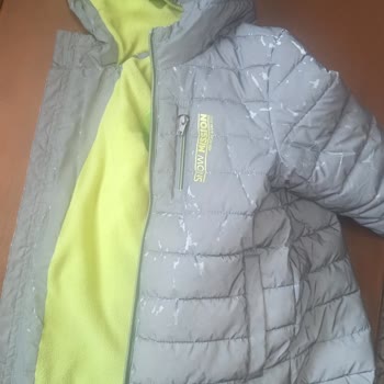 DeFacto Çocuk Montunun Kaplaması Çabuk Soyuldu