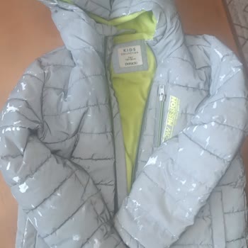 DeFacto Çocuk Montunun Kaplaması Çabuk Soyuldu