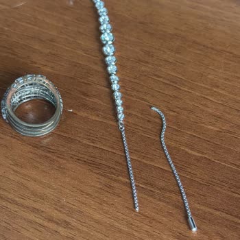 Swarovski Bileklik Ve Yüzükte Hızlı Kopma Ve Renk Değişimi, Mağaza Personelinin İlgisiz Tutumu