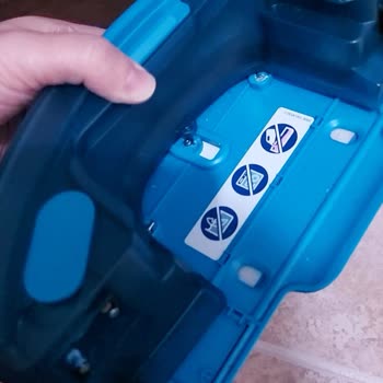 Su Haznesi Ve Mop Ayağı Kırıldı, Garanti Altında Servis Yanıtsız