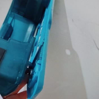 Su Haznesi Ve Mop Ayağı Kırıldı, Garanti Altında Servis Yanıtsız