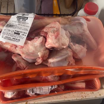 Köfteci Y**** G********’tan Bozuk Kuzu Kemik Ve İade Reddi