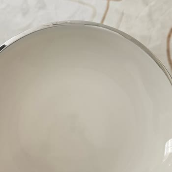 Karaca Sıfır Ürün Diye Aldığım Yemek Takımından Hasarlı Parçalar Çıkması