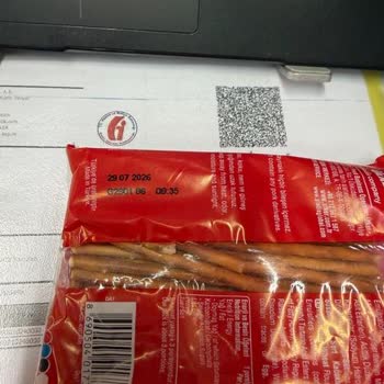 Ülker Çubuk Kraker Tazeliğini Yitirdi: Son Kullanma Tarihi Geçmemiş Olmasına Rağmen