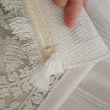 Kusurlu Halıların İadesi Reddedildi, Satıcı Kaba Davranış Sergiledi