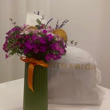 Sipariş Edilen Çiçek Aranjmanı Görselle Uyuşmadığı İçin Tam İade Talebi