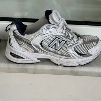 SuperStep Mağazasında New Balance Ayakkabılarda Kalite Sorunu Ve Değişim Talebi