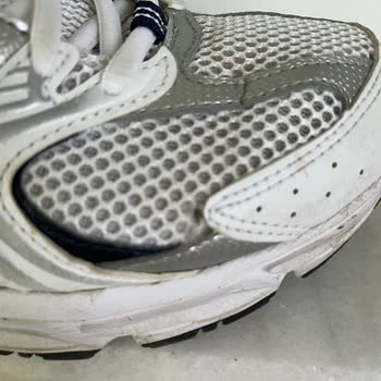 SuperStep Mağazasında New Balance Ayakkabılarda Kalite Sorunu Ve Değişim Talebi