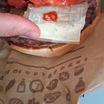 Whopper İçinde Kağıt Fiş Konulması Hijyen İhlali