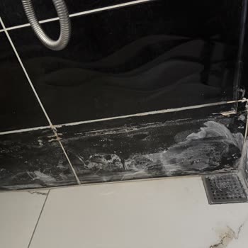 Mesal Cam Duş Kabini Sistemleri Süreç Boyunca Gerçek Dışı Beyanlarla Oyalanarak Mağdur Edildim