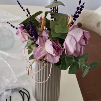 Lila Gül Buketi Solmuş, Değişim Veya İade Talep Ediyorum