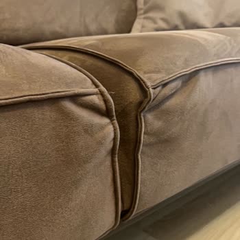 Kelebek Mobilya Bahçeşehir Şubesinde Koltuk Takımı Sürekli Çöküyor Ve Personel Üslubu Kaba