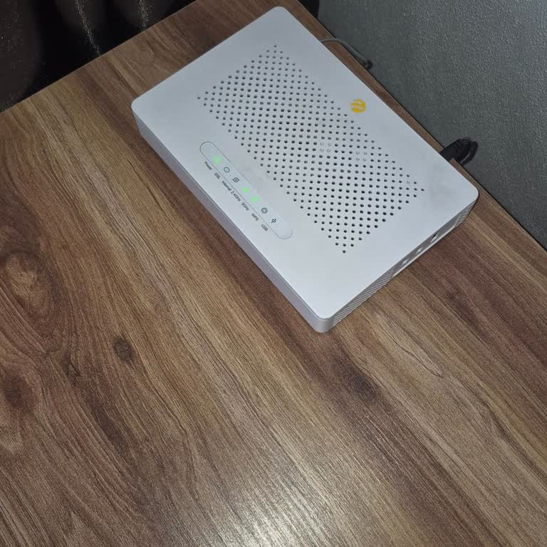 Mersin Çilek Mahallesi Devrilen Direk Ve İnternetsiz Kalma, Güvenlik Riski İçin Acil Çözüm