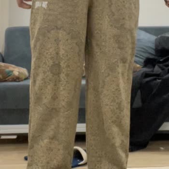 Aynı Koşullarda Yıkanan Eşofmanlardan Biri Çekildi, İade İstiyorum