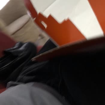 FLO’dan Gelen Kullanılmış Ve Yırtık Ayakkabı İçin Hızlı Değişim Talebi