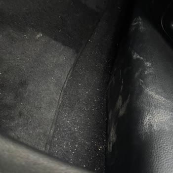 Ücretli Araç Temizliğinde İz Ve Toz Sorunları