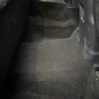 Ücretli Araç Temizliğinde İz Ve Toz Sorunları