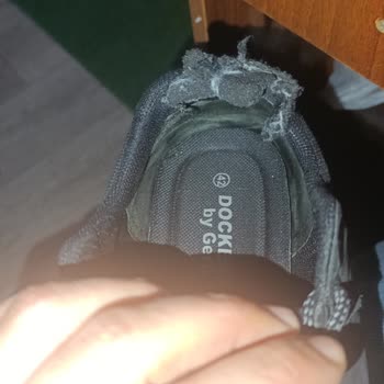 Ayakkabım Kısa Sürede Yırtıldı Ve Deforme Oldu Şikayetime Kusur Kabul Edilmedi