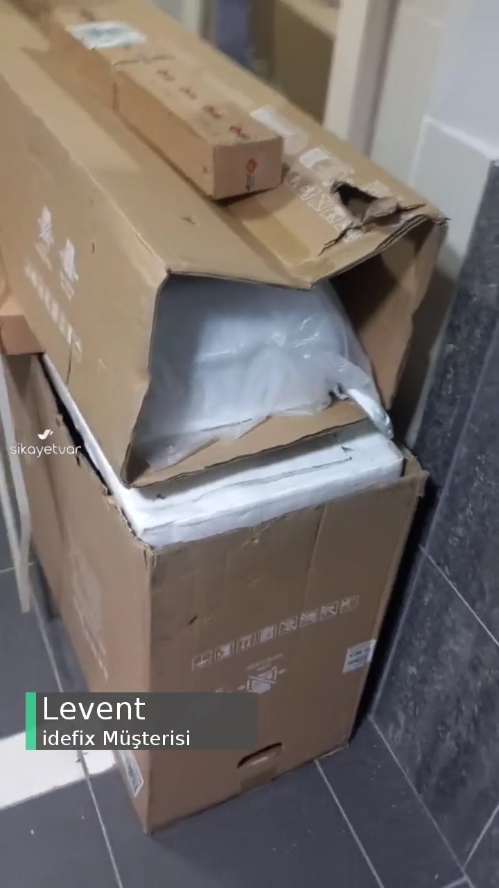 İdefix Sadece Satıyor Galiba videonun kapak resmi