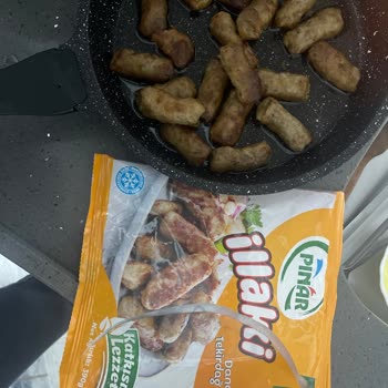 Pınar Dana Tekirdağ Köfte O Kadar Kötü Kokmaya Başladı Ki Kızartırken Yiyemedik