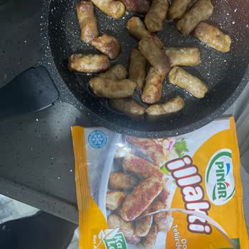 Pınar Dana Tekirdağ Köfte O Kadar Kötü Kokmaya Başladı Ki Kızartırken Yiyemedik